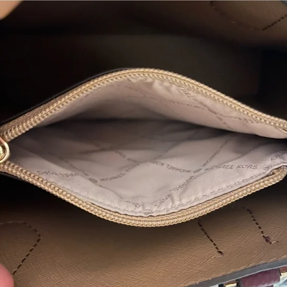 Michael Kors Valentines edition - Picture 2 of 5